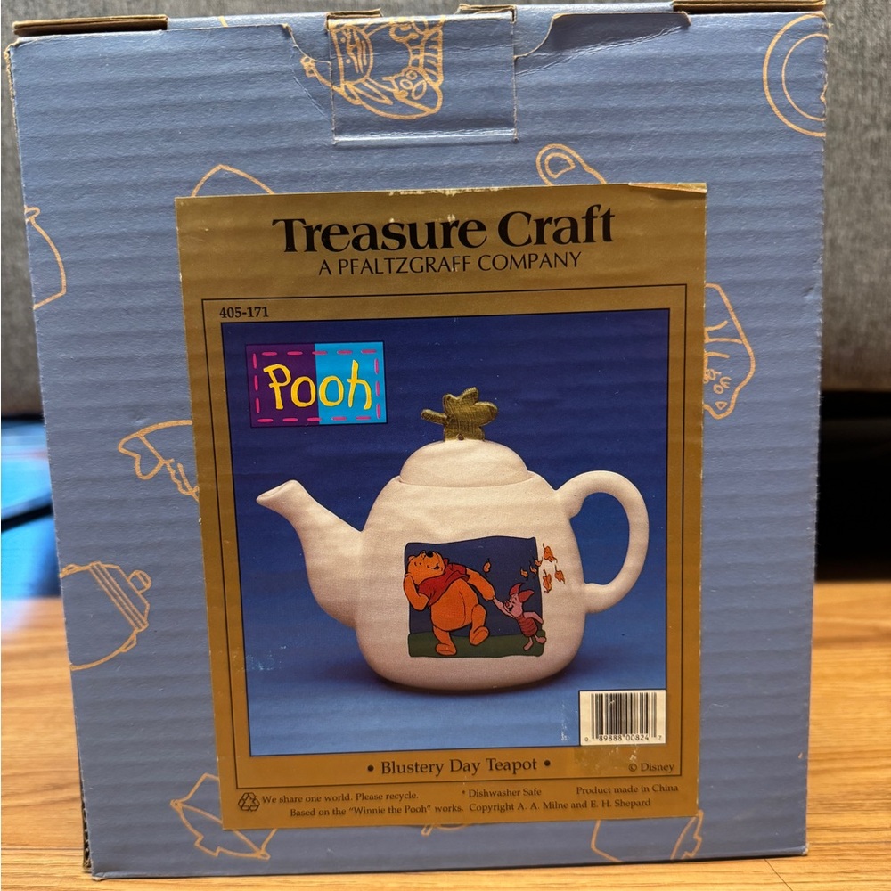 Brand new Treasure Craft Pooh - Bluestery Day Teapot